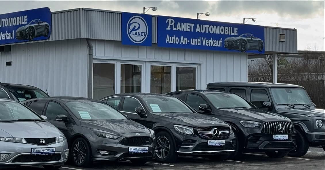 Fahrzeugausstellung - Große Auswahl an geprüften Gebrauchtwagen auf unserem Außengelände